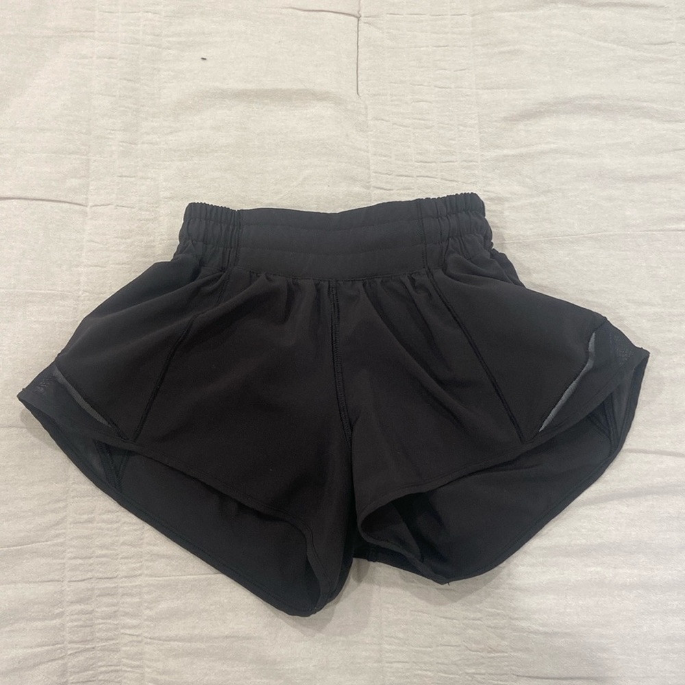 black hotty hot shorts size 0 lululemon